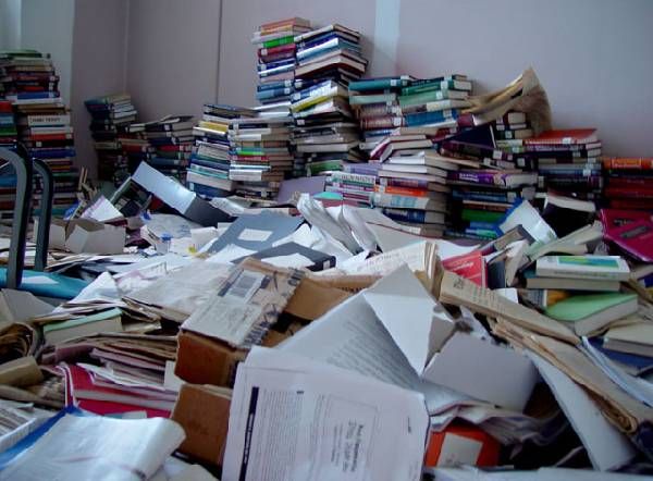 pile-of-books